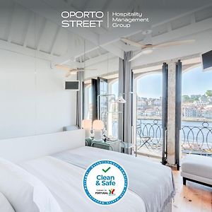 Oporto Street Fonte Taurina